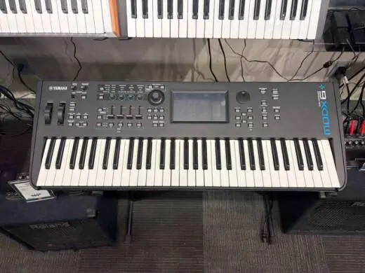 Yamaha - MODX6+